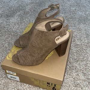 Mix No.6 Block Heel Sandals